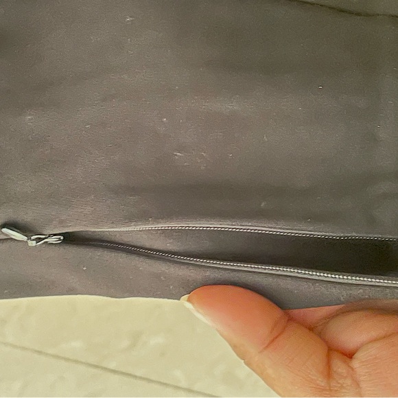 H&M trousers with slit hem zip in the front - Picture 3 of 3